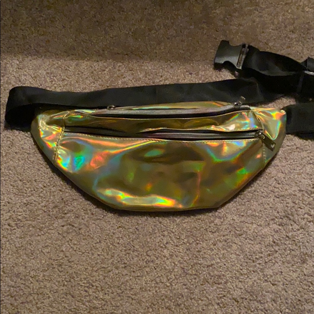 holographic fannypack